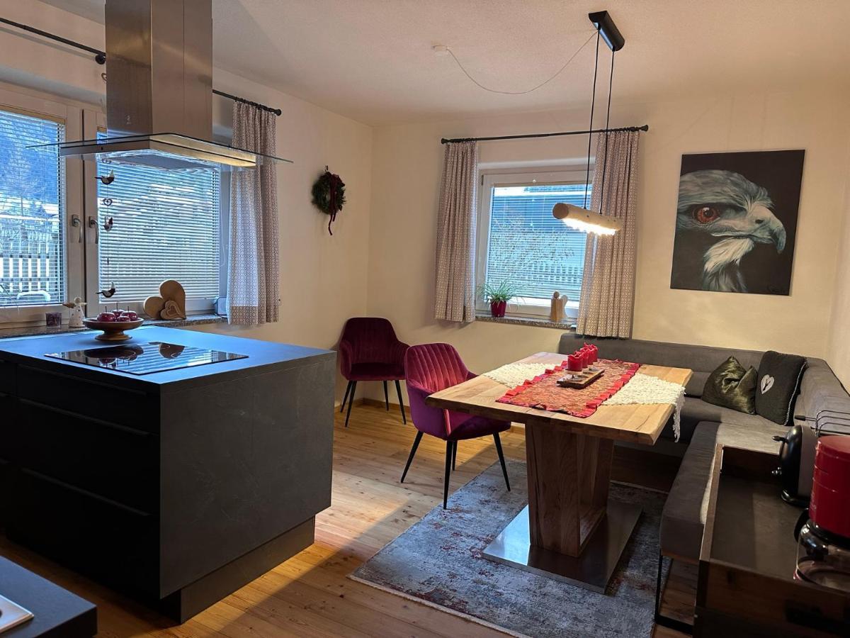 Kallis Appartement Mayrhofen Esterno foto